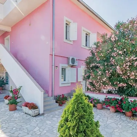 Jan 1 Apartamento Pula