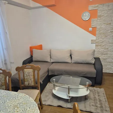 Jan 1 Apartamento Pula